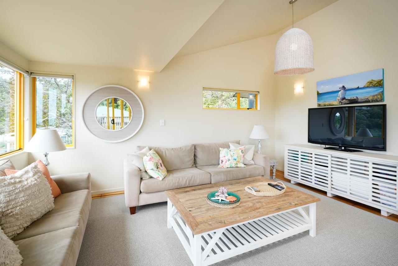 Island View - Stay Waiheke Palm Beach Extérieur photo